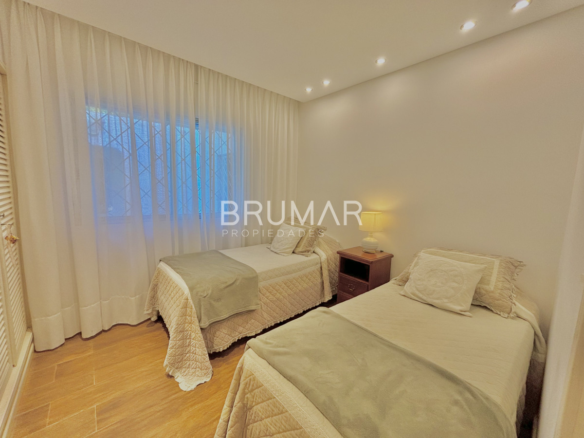 Casa ID.336 - Venta casa Cantegrill punta del este 4 dormitorios 