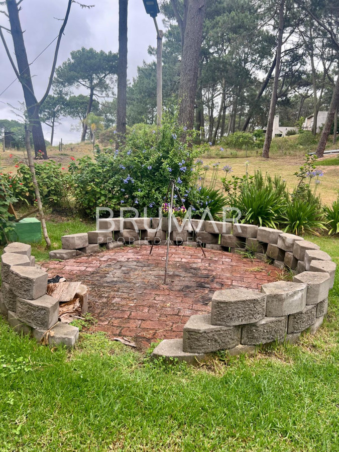 Casa ID.686 - Casa en venta y alquiler anual 2 dormitorios 