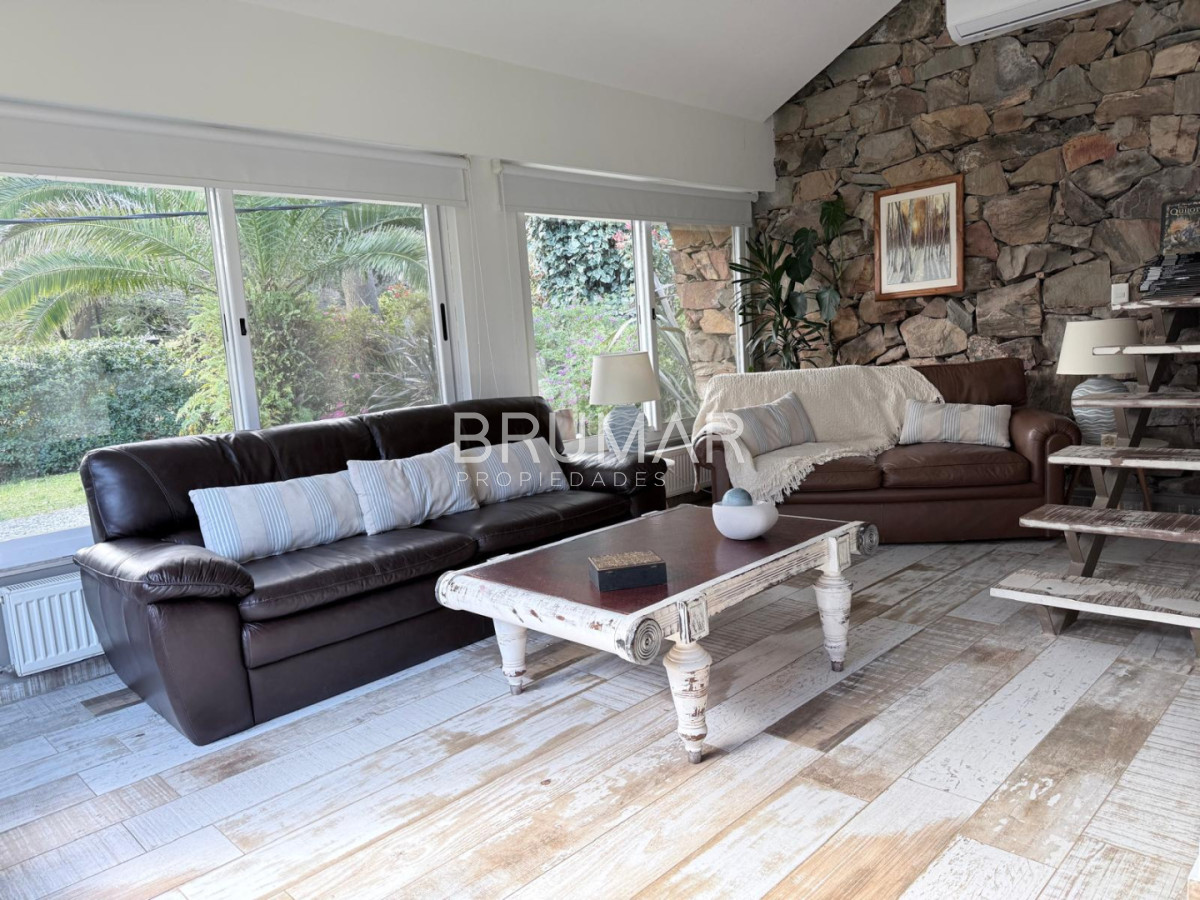 Casa ID.948 - Alquiler verano capacidad para 10 personas Punta del Este