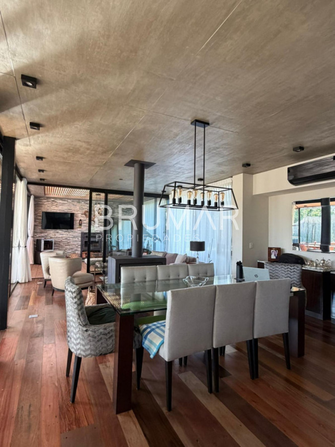 Casa ID.944 - EXCLUSIVA CASA EN LA BARRA