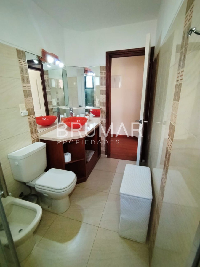 Casa ID.942 - Casa playa mansa 4dorm. 4 baños. Piscina climatizada, etc