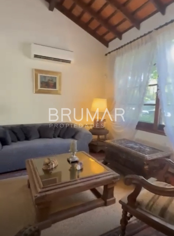Casa ID.834 - Casa en venta con potencial a zona comercial