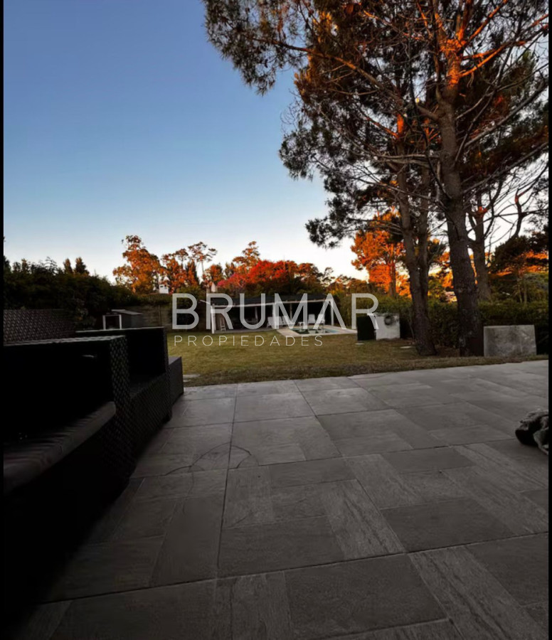 Casa ID.720 - Casa alquiler anual 3 dormitorios a dos cuadras de la playa 