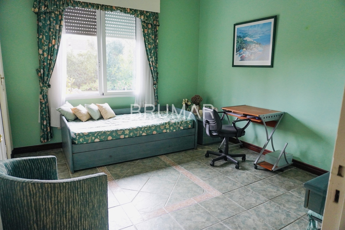 Casa ID.33 - Casa en zona exclusiva Cantegril, 4 dormitorios en suite, con excelente superficie.