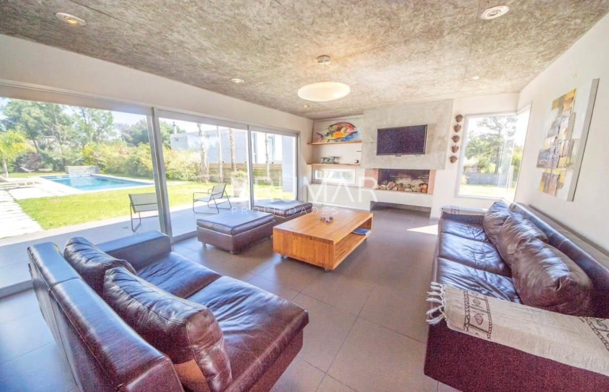 Casa ID.466 - Venta casa en barrio privado 4 dormitorios