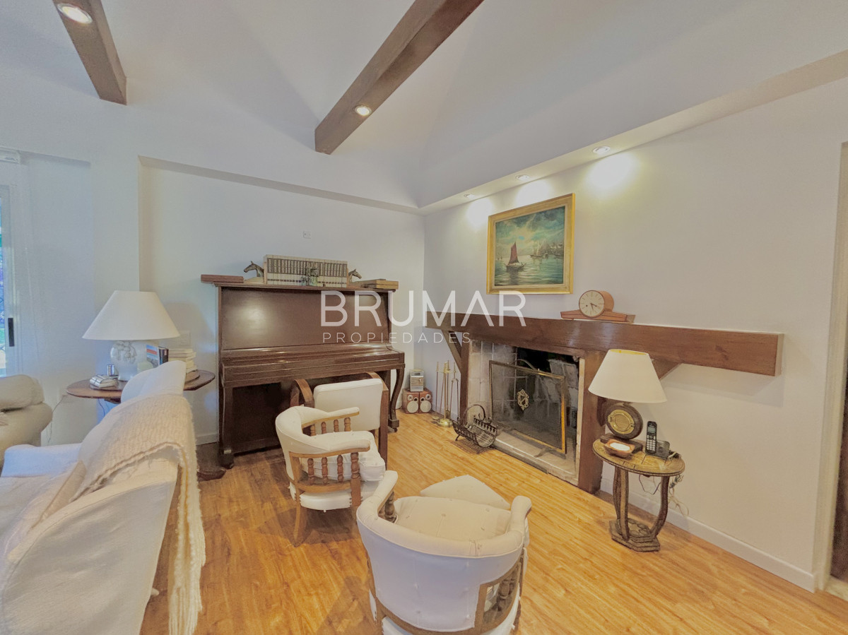 Casa ID.336 - Venta casa Cantegrill punta del este 4 dormitorios 
