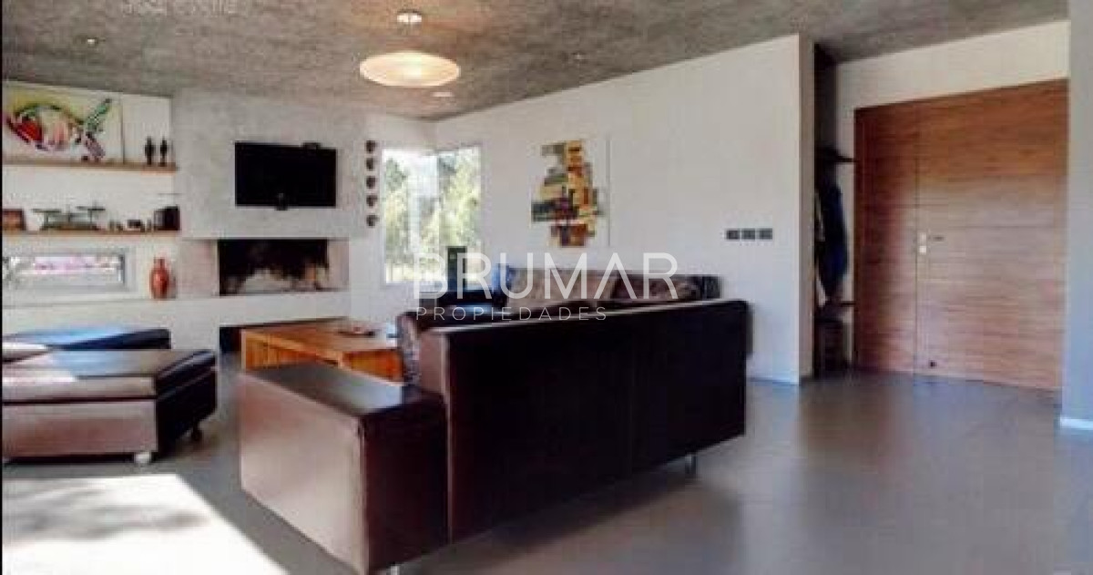 Casa ID.466 - Venta casa en barrio privado 4 dormitorios