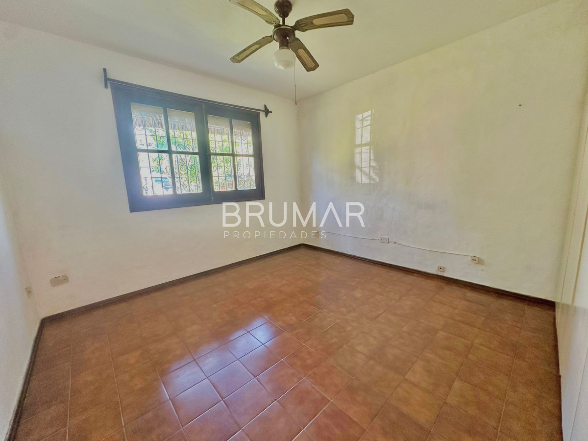 Casa ID.357 - Venta casa punta del este pinares 4 dormitorios 