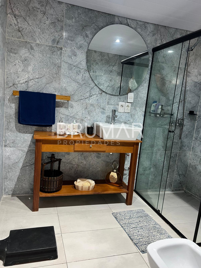 Casa ID.686 - Casa en venta y alquiler anual 2 dormitorios 