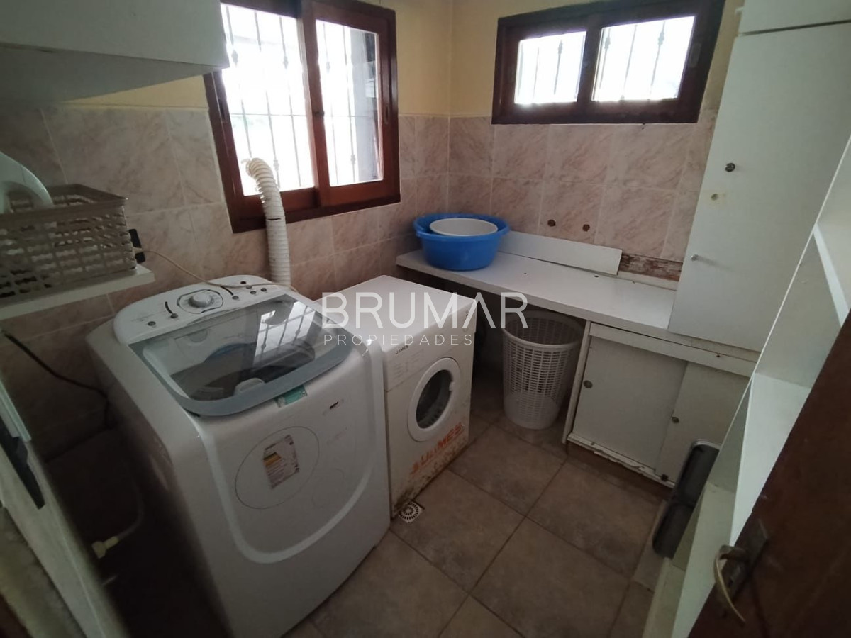 Casa ID.942 - Casa playa mansa 4dorm. 4 baños. Piscina climatizada, etc