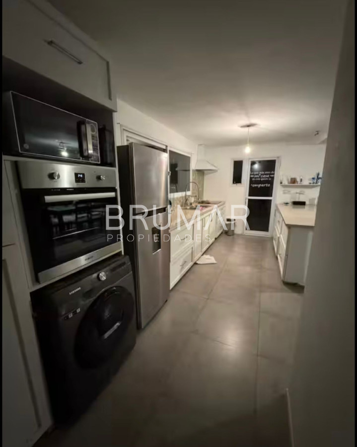 Casa ID.720 - Casa alquiler anual 3 dormitorios a dos cuadras de la playa 