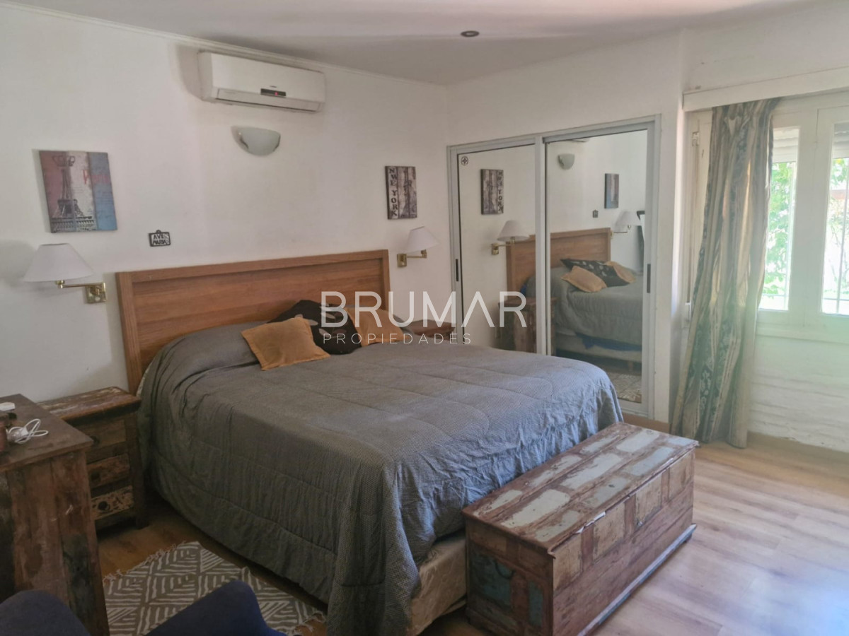 Casa ID.929 - CASA 3Dorm. PLAYA MANSA POCAS CUADRAS DEL MAR