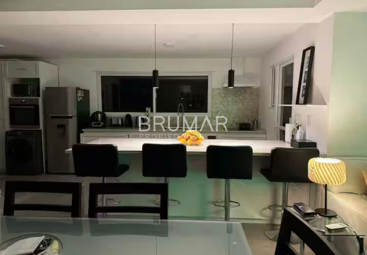 Casa ID.720 - Casa alquiler anual 3 dormitorios a dos cuadras de la playa 