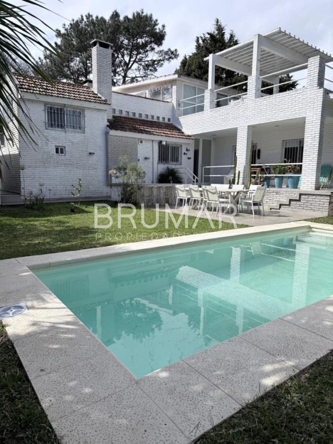 Casa ID.948 - Alquiler verano capacidad para 10 personas Punta del Este