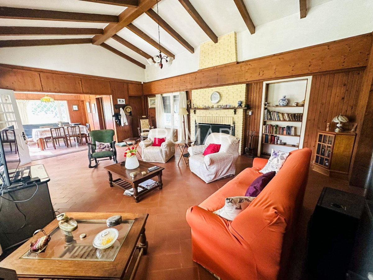 Casa ID.32 - Casa en zona de colegios con excelente terreno de 2832 m².