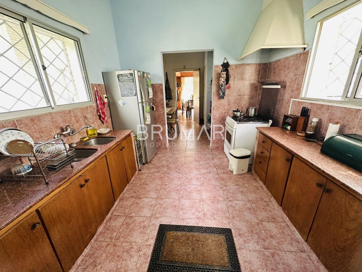 Casa ID.32 - Casa en zona de colegios con excelente terreno de 2832 m².