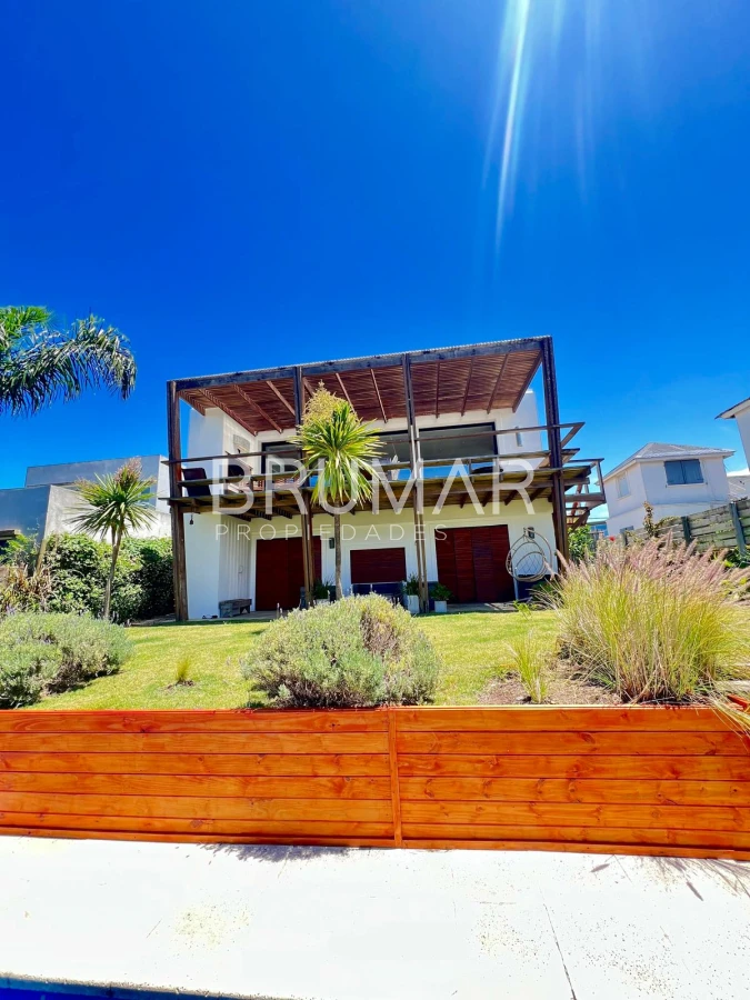 Casa ID.691 - Casa de 4 dormitorios en alquiler de verano 