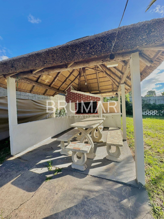 Casa ID.357 - Venta casa punta del este pinares 4 dormitorios 