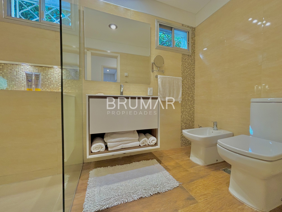 Casa ID.336 - Venta casa Cantegrill punta del este 4 dormitorios 