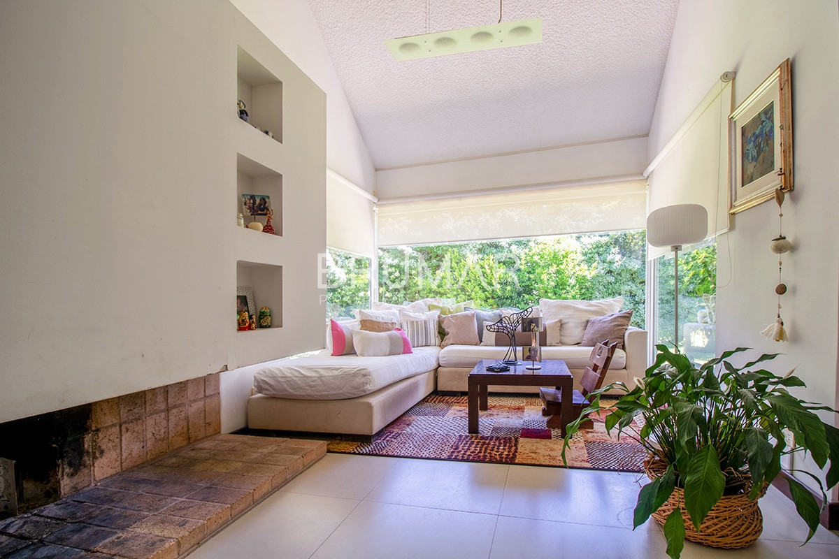 Casa ID.177 - Casa Venta 5 dormitorios Cantegril.