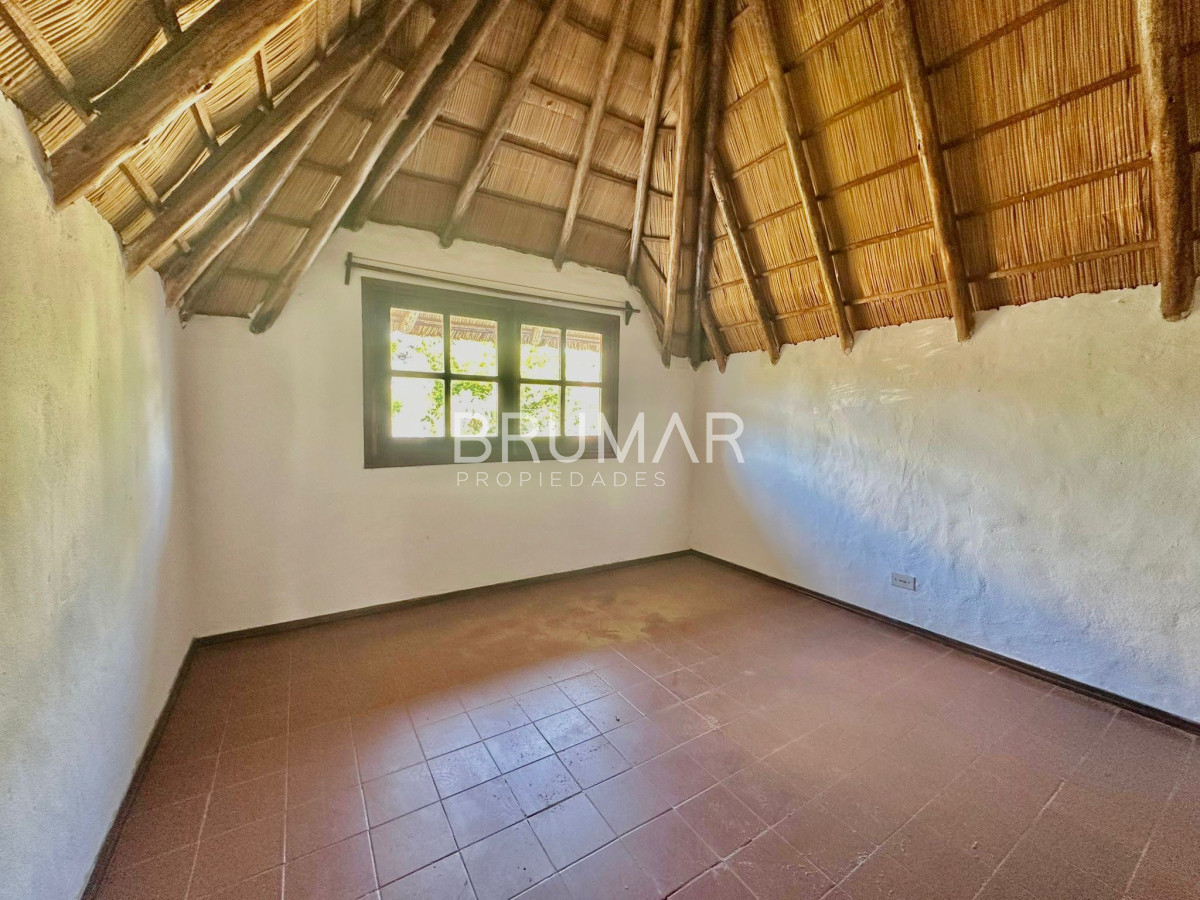 Casa ID.357 - Venta casa punta del este pinares 4 dormitorios 