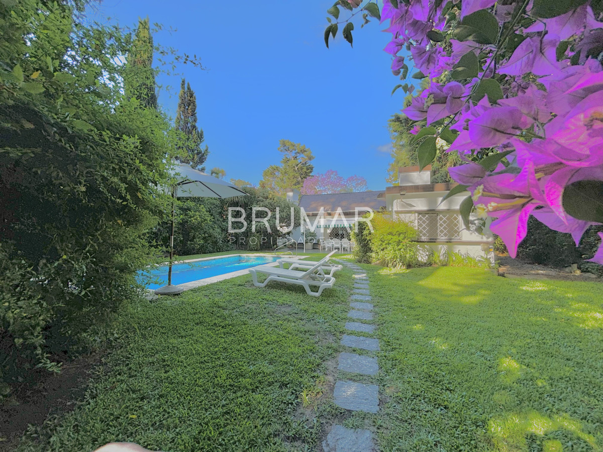 Casa ID.336 - Venta casa Cantegrill punta del este 4 dormitorios 