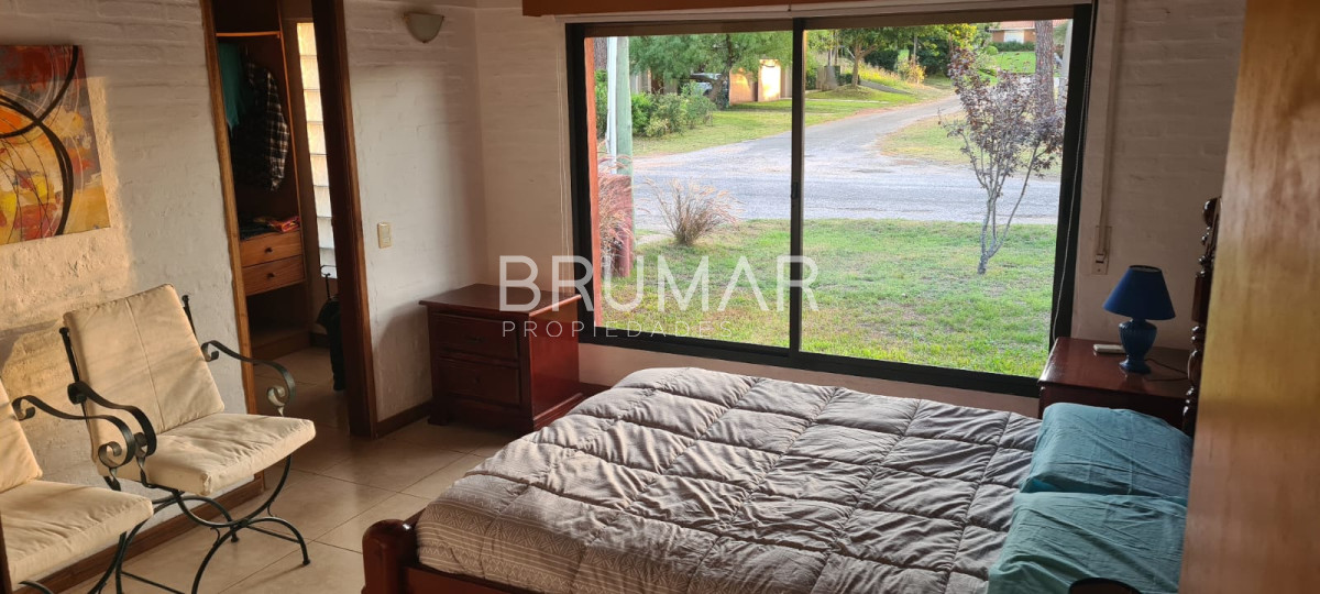 Casa ID.278 - Casa venta 4 dormitorios mansa