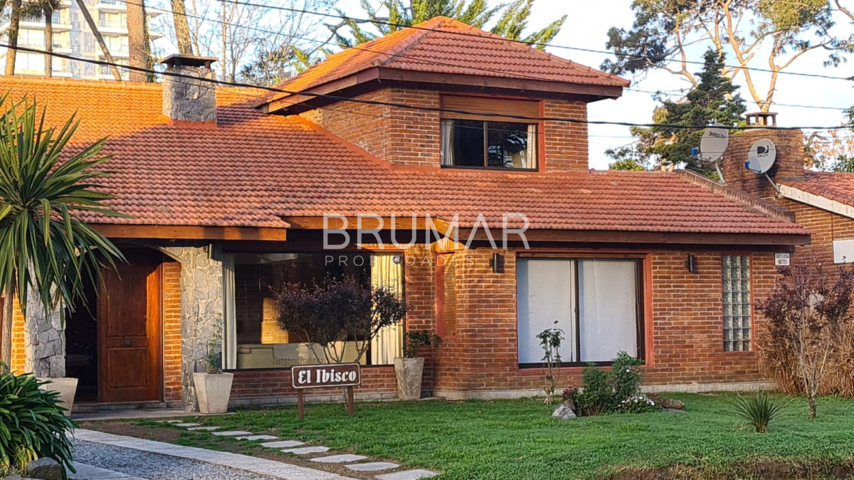 Casa ID.278 - Casa venta 4 dormitorios mansa
