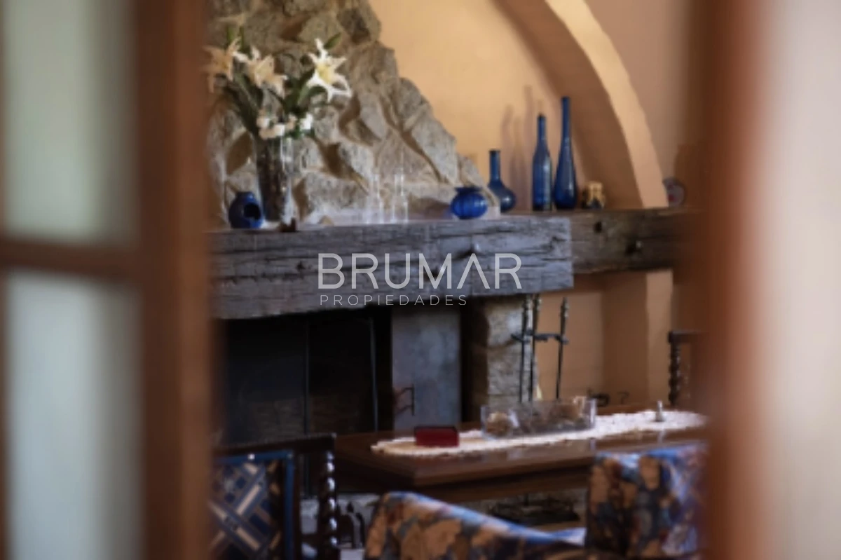 Casa ID.654 - Venta casa Beverly Hills 5 dormitorios