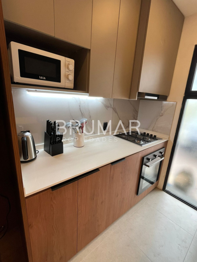 Casa ID.739 - Casa en alquiler anual y venta