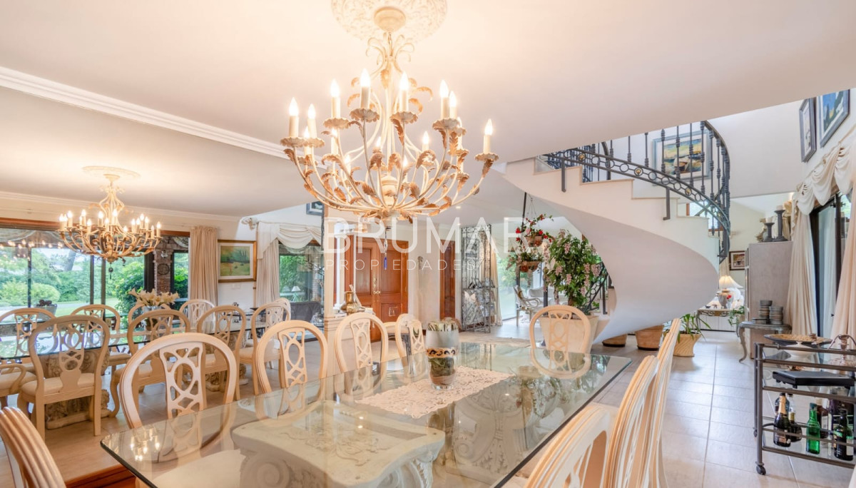 Casa ID.145 - Casa en venta 8 dormitorios en playa mansa