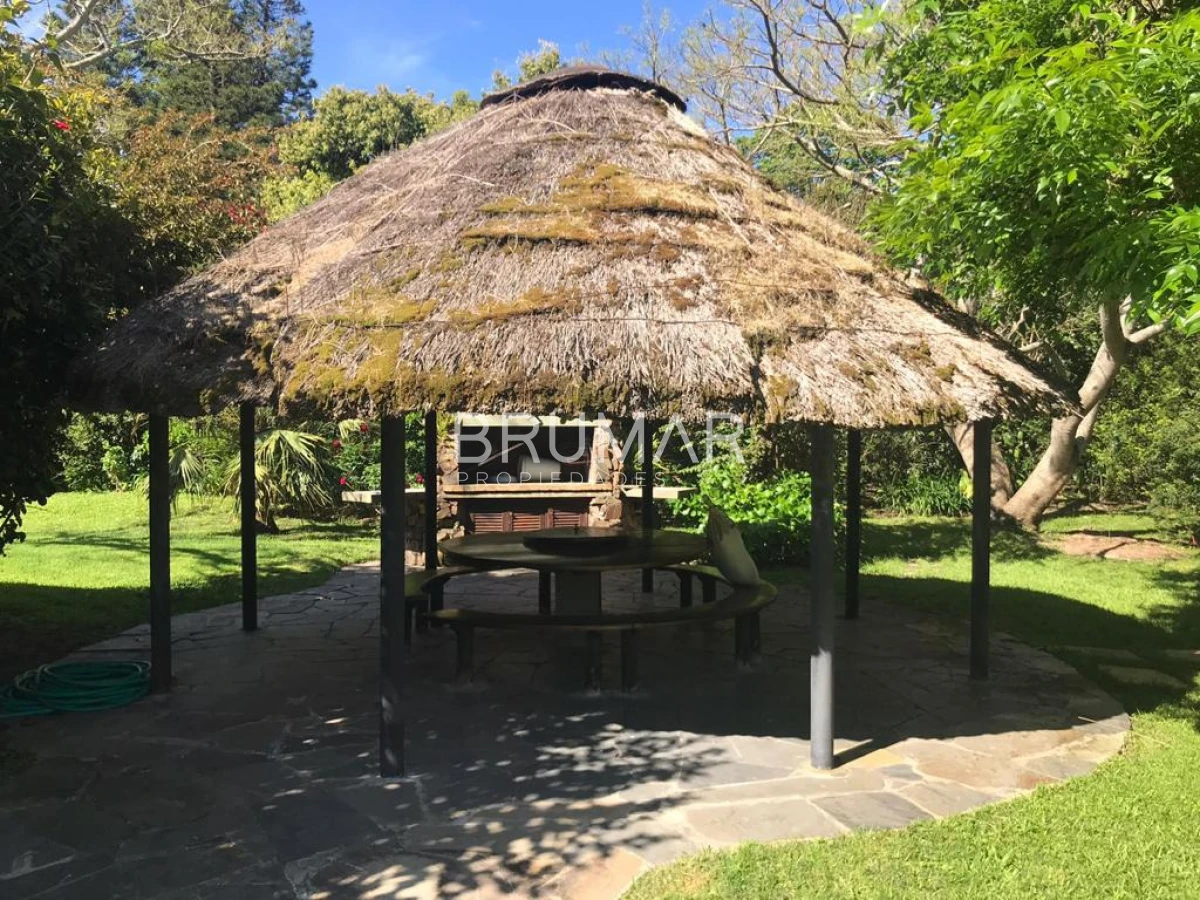 Casa ID.776 - Alquiler verano playa mansa casa capacidad para 12 personas