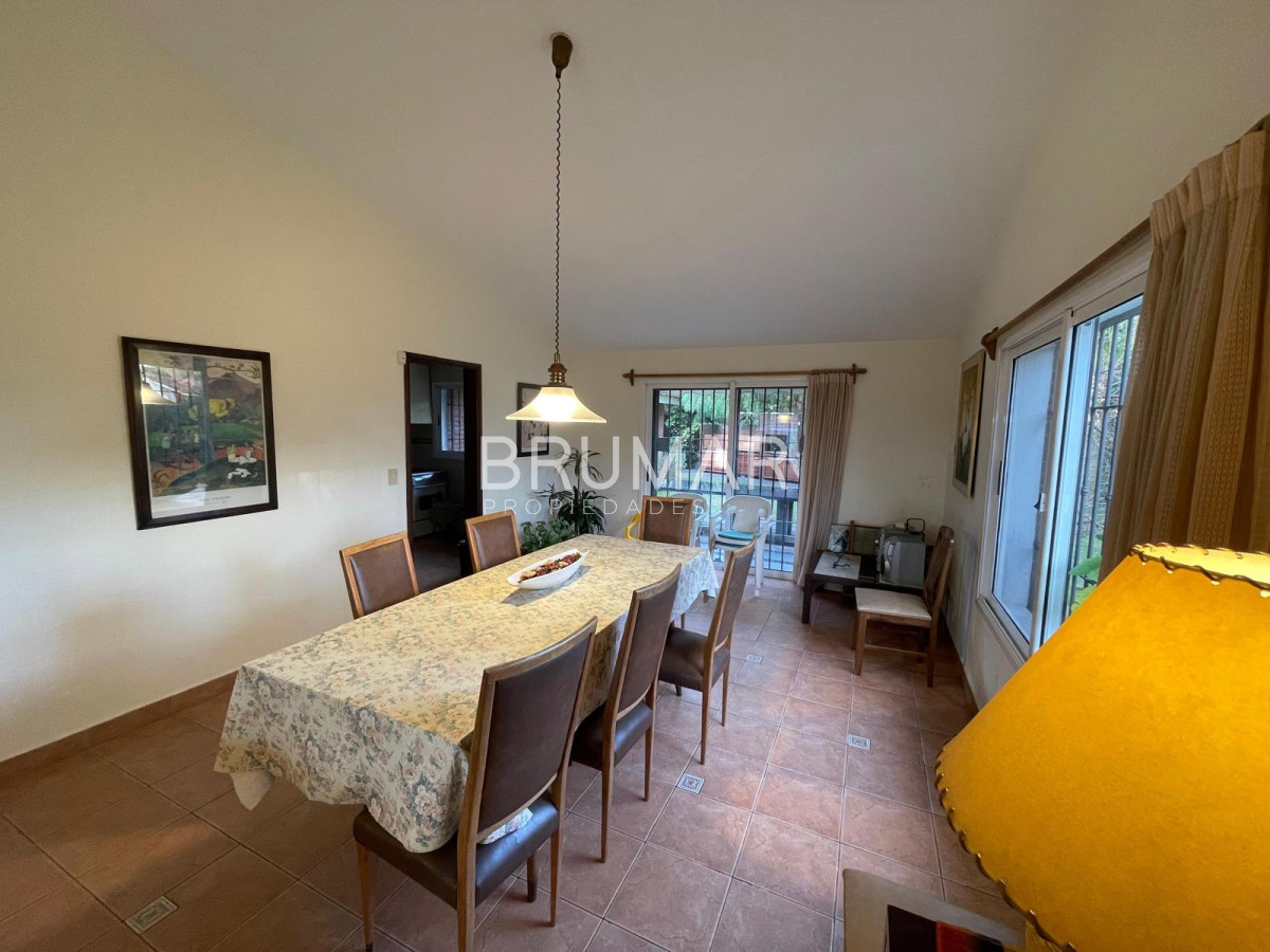Casa ID.422 - Casa venta 4 dormitorios playa mansa