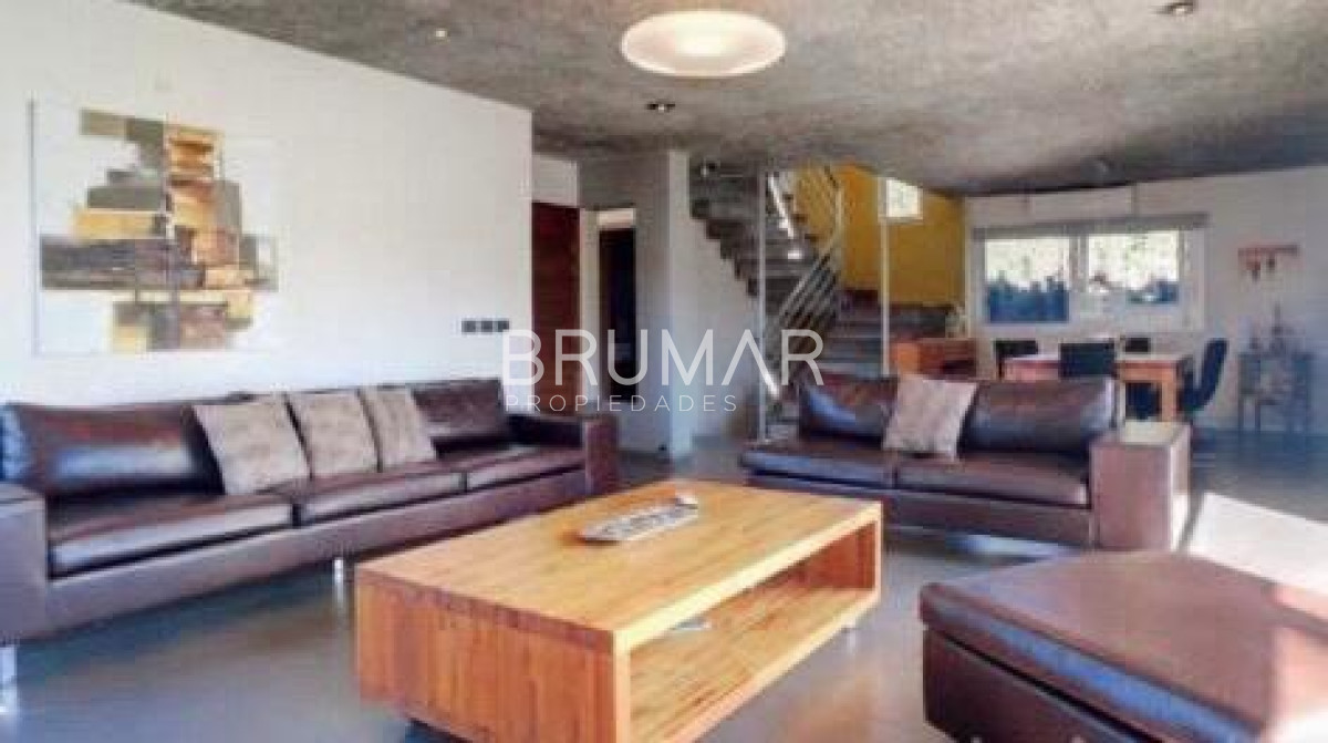 Casa ID.466 - Venta casa en barrio privado 4 dormitorios