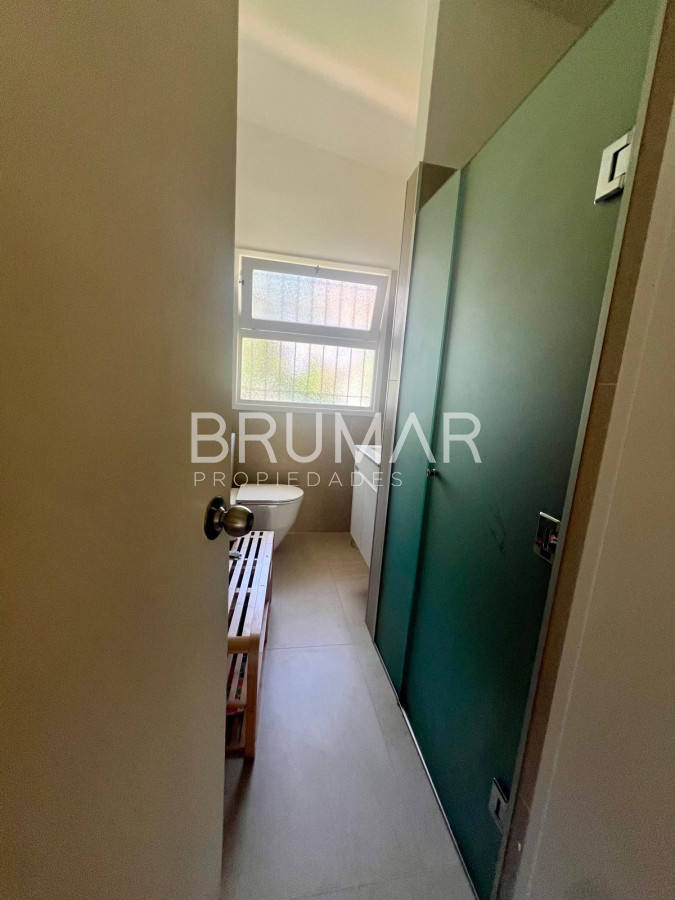 Casa ID.662 - Alquiler de verano playa mansa 4 dormitorios