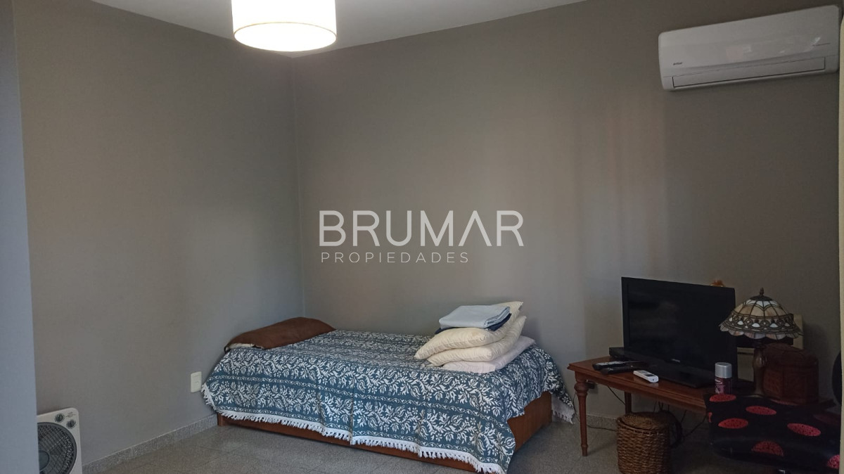 Casa ID.9 - Venta casa en Pinares a pasos del mar