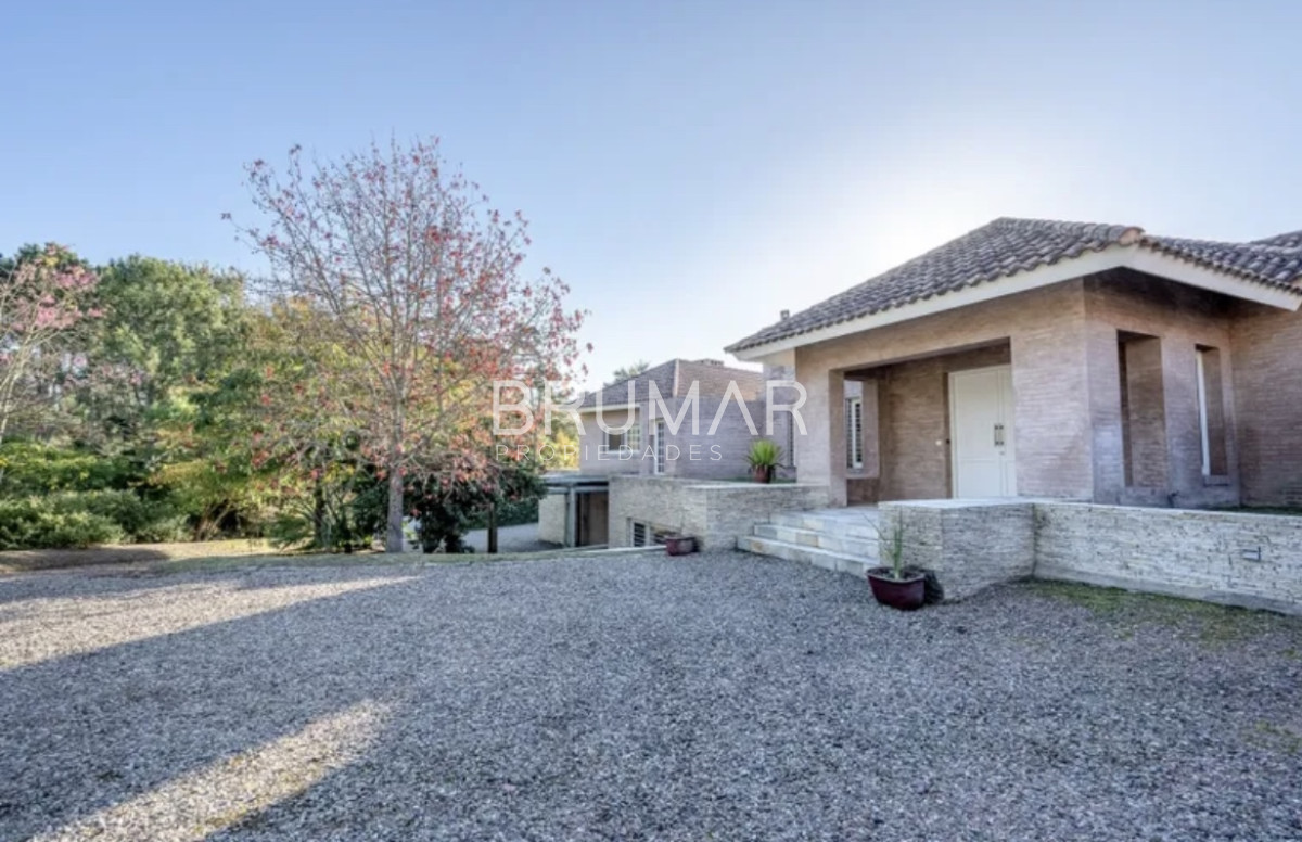 Casa ID.218 - Venta Mansión, Nueve Suites en Beverly Hills 