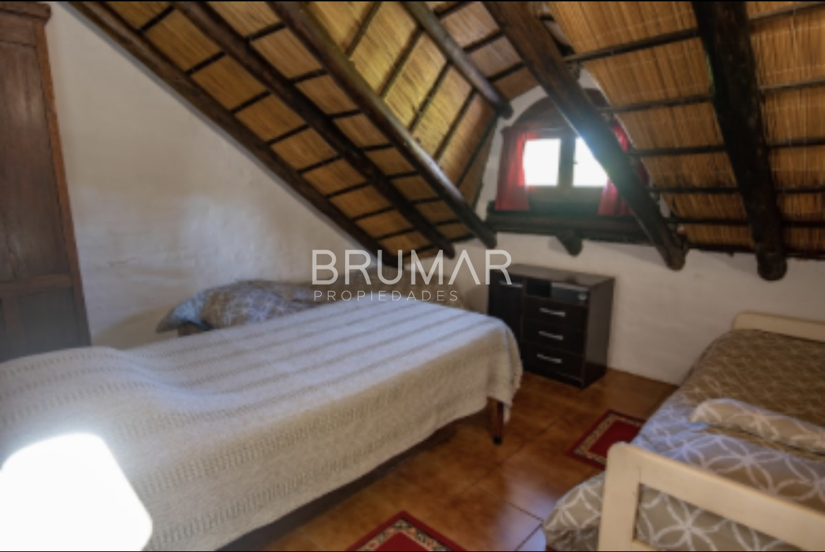 Casa ID.654 - Venta casa Beverly Hills 5 dormitorios