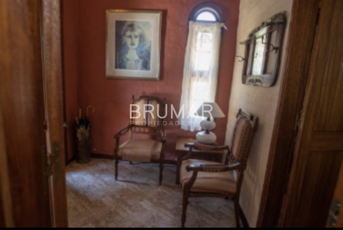 Casa ID.654 - Venta casa Beverly Hills 5 dormitorios