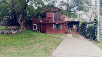 Venta casa 3 dormitorios Jardines de Córdoba
