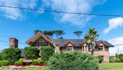 Casa en venta 8 dormitorios en playa mansa