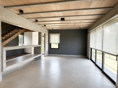 Alquiler anual 3 dormitorios sin muebles 