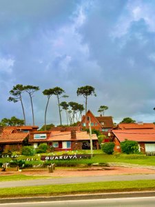 Casa de 4 dormitorios en alquiler temporal, Playa Mansa, Punta del Este