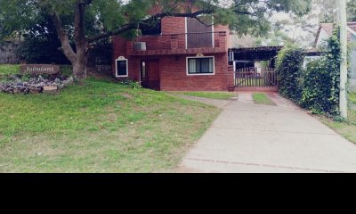 Venta casa 3 dormitorios Jardines de Córdoba