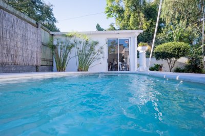 VENTA Casa 2 dormitorios y 2 baños con Piscina climatizada en Altos de Pinares