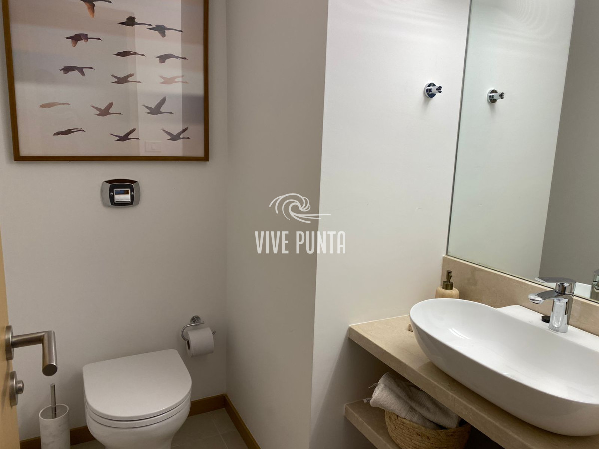 Apartamento ID.857 - Venta y Alquiler Apartamento 3 dormitorios Torre con amenities Playa Brava