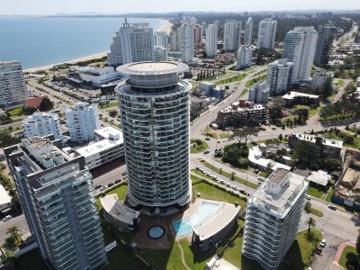 Venta Apartamento 2 dormitorios Torre con amenities