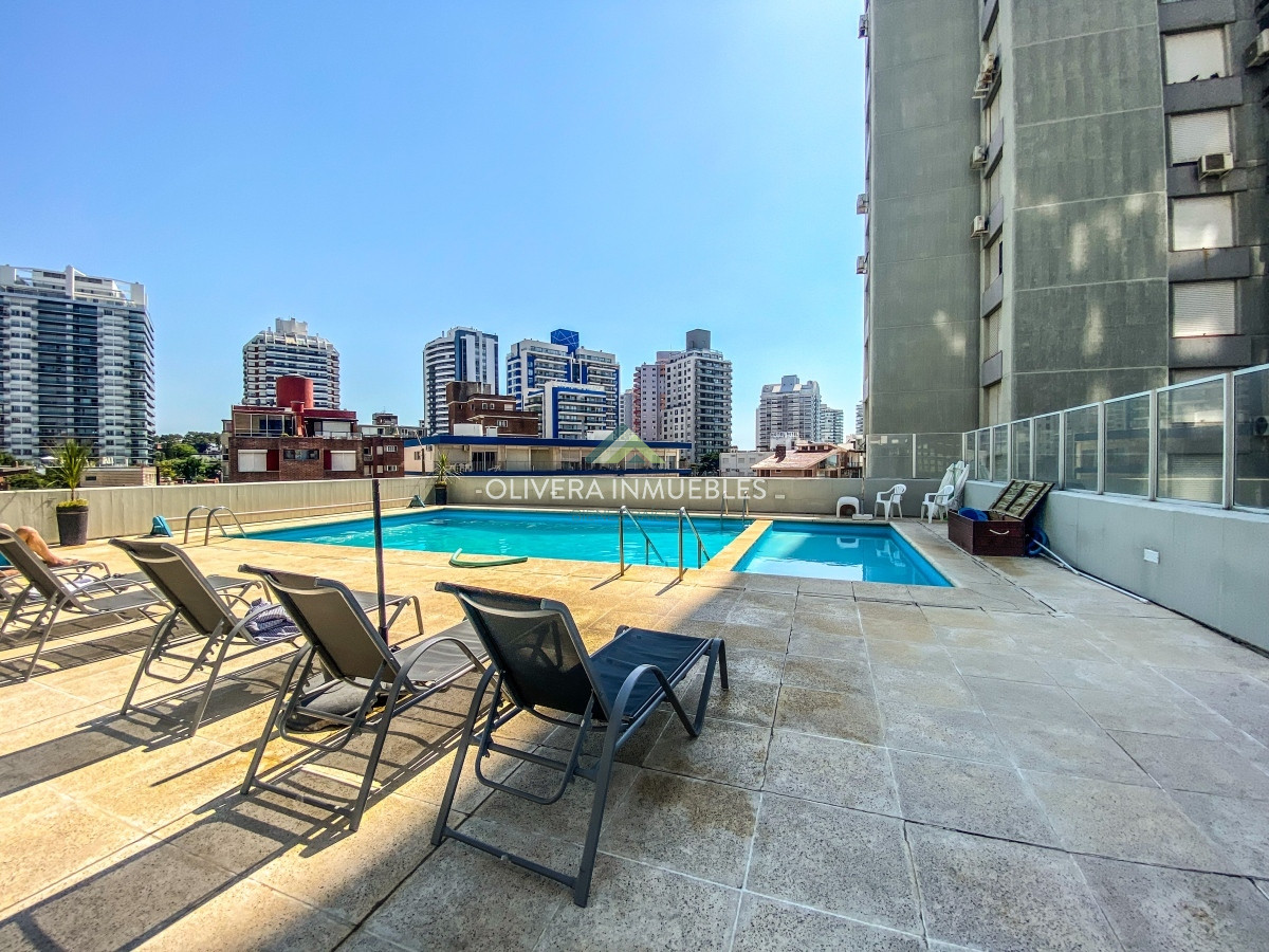 Apartamento ID.12348 - Venta apartamento 2 dormitorios Primera Linea Playa Brava Punta del Este