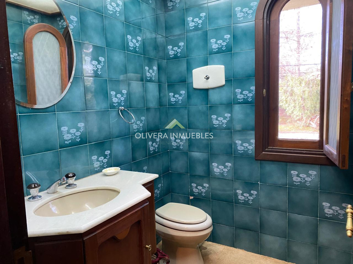 Casa ID.12346 - Casa en venta de 8 Dormitorios Barrio San Rafael