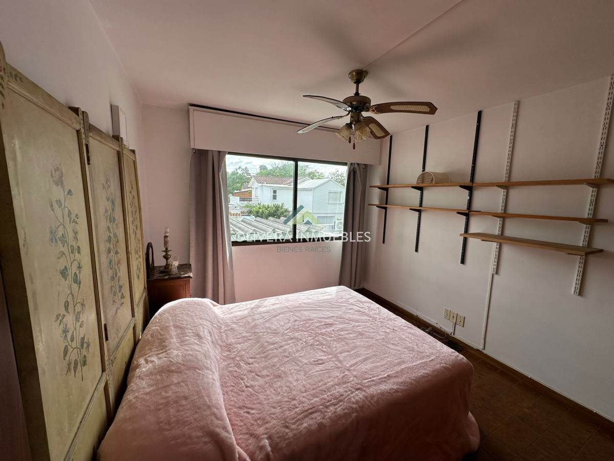 Apartamento ID.11825 - Venta Apartamento Primera Linea Mansa 3 dm + servicio
